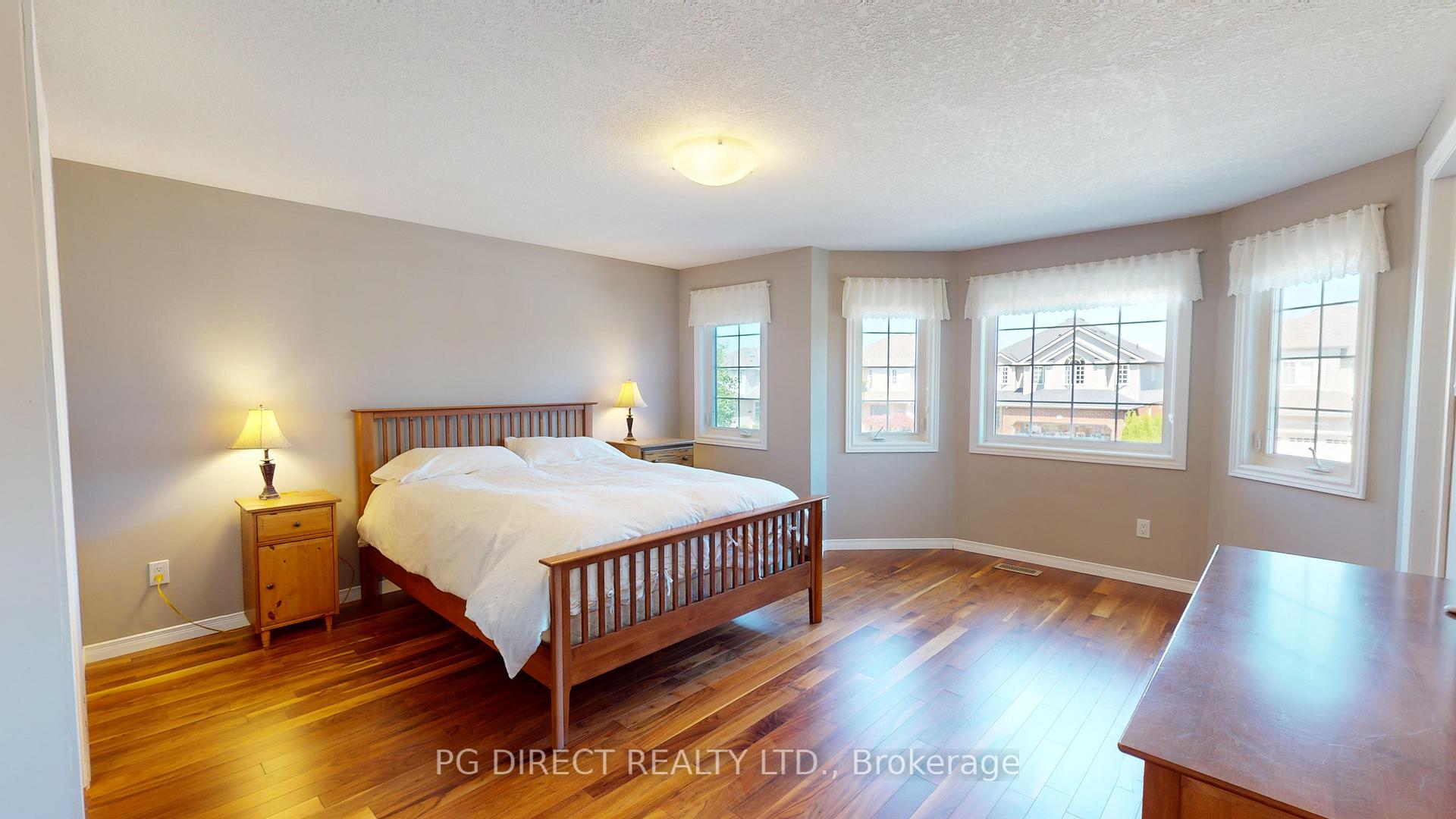 Photo 13 of 33 Brown Street, Guelph, Pineridge/Westminster Woods — HOMEH