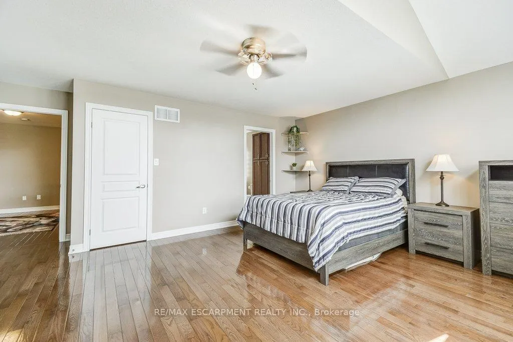 Photo 25 of 33 Lockman Drive, Hamilton, Meadowlands — HOMEH