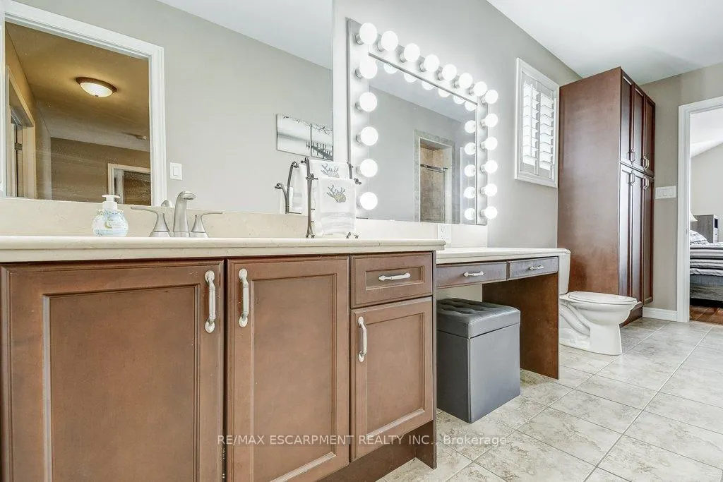 Photo 26 of 33 Lockman Drive, Hamilton, Meadowlands — HOMEH