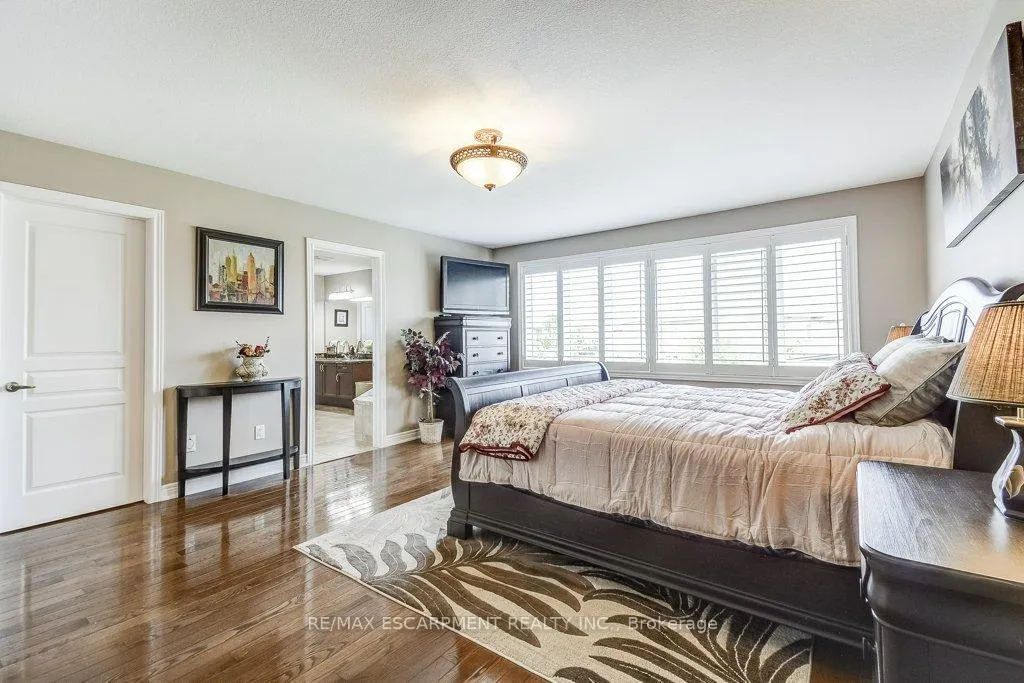 Photo 27 of 33 Lockman Drive, Hamilton, Meadowlands — HOMEH