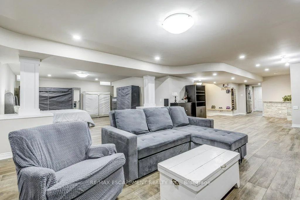 Photo 33 of 33 Lockman Drive, Hamilton, Meadowlands — HOMEH