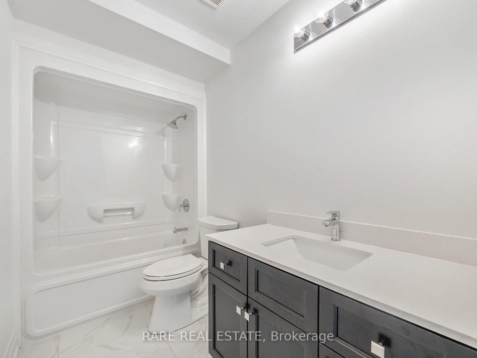 Photo 6 of 3297 Homestead Drive, Hamilton, Mount Hope — HOMEH