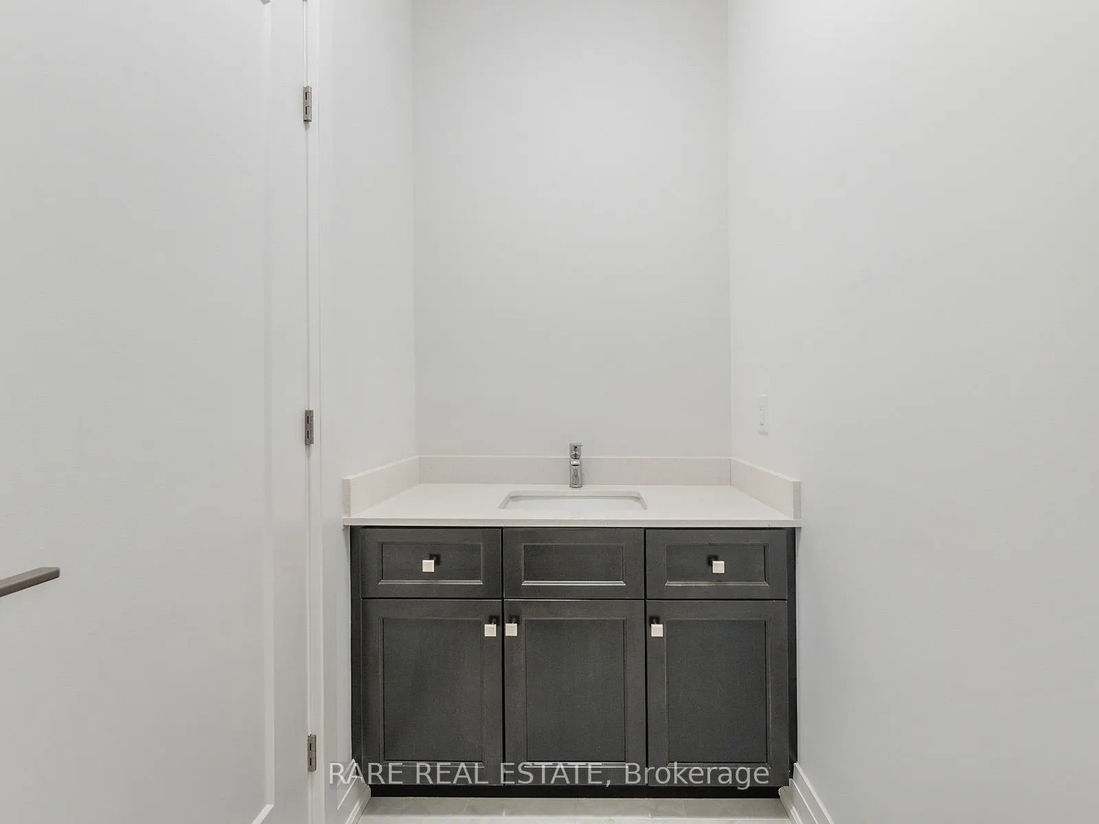 Photo 19 of 3297 Homestead Drive, Hamilton, Mount Hope — HOMEH