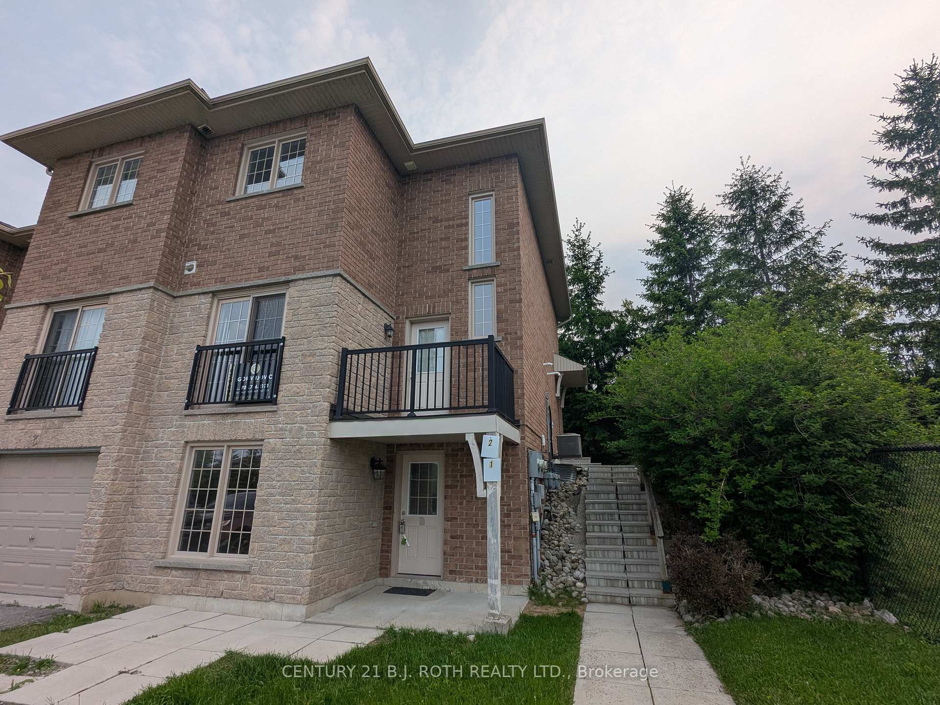 Photo 1 of Unit 1 & 2, 175 Stanley Street, Barrie, East Bayfield — HOMEH