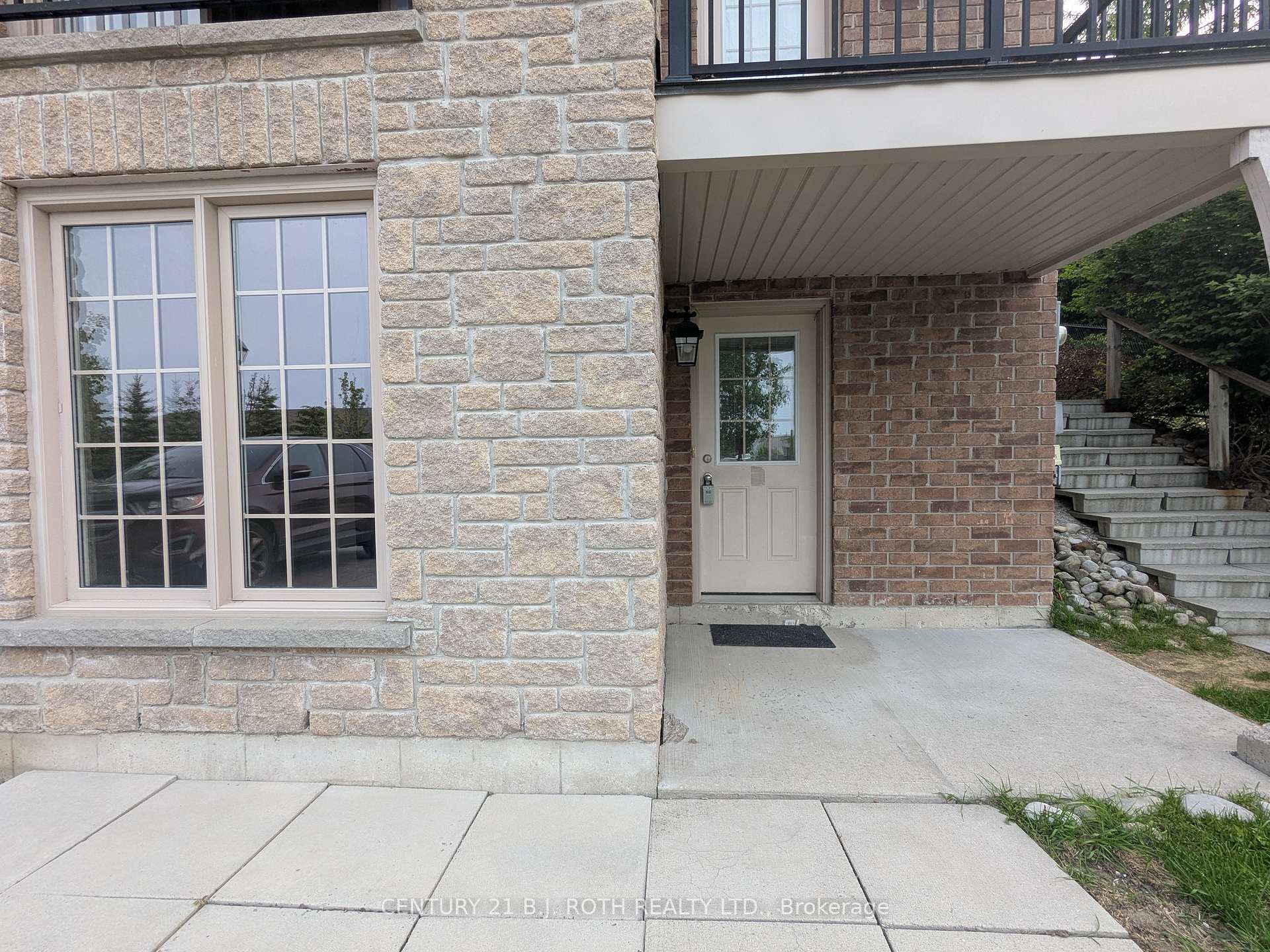 Photo 5 of Unit 1 & 2, 175 Stanley Street, Barrie, East Bayfield — HOMEH