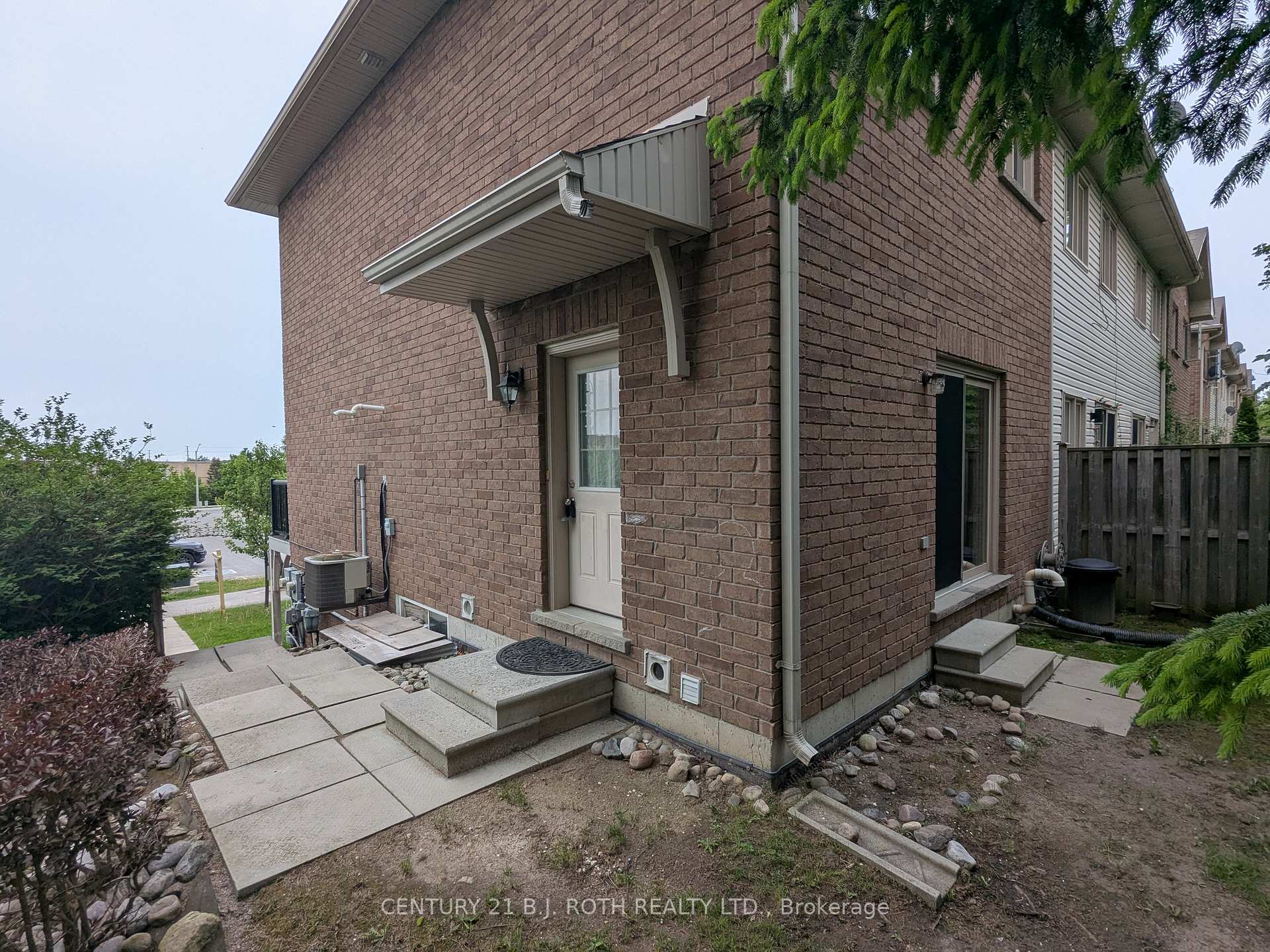 Photo 21 of Unit 1 & 2, 175 Stanley Street, Barrie, East Bayfield — HOMEH