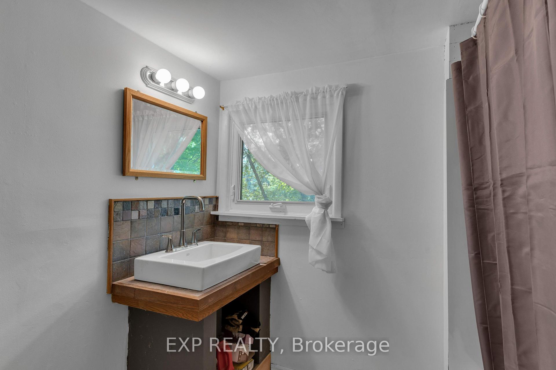 Photo 13 of 6729 Craig Road, Frontenac, Frontenac South — HOMEH
