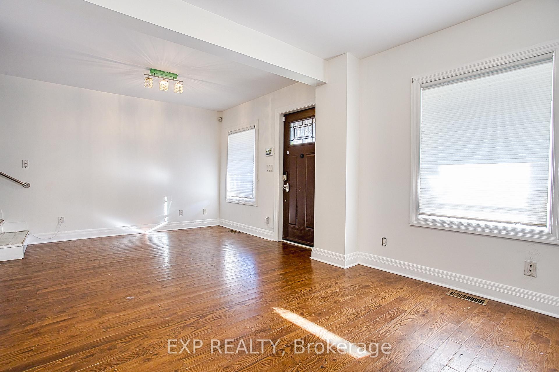 Photo 9 of 35 Cope Street, Hamilton, Homeside — HOMEH