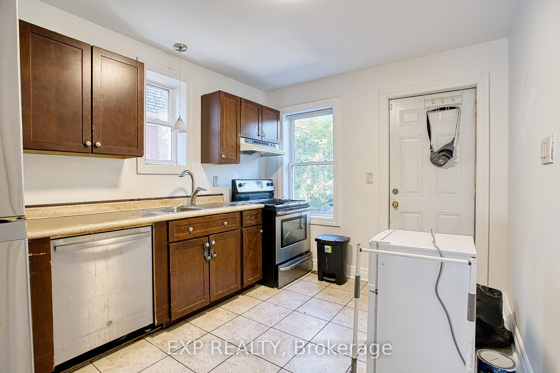 Photo 11 of 35 Cope Street, Hamilton, Homeside — HOMEH