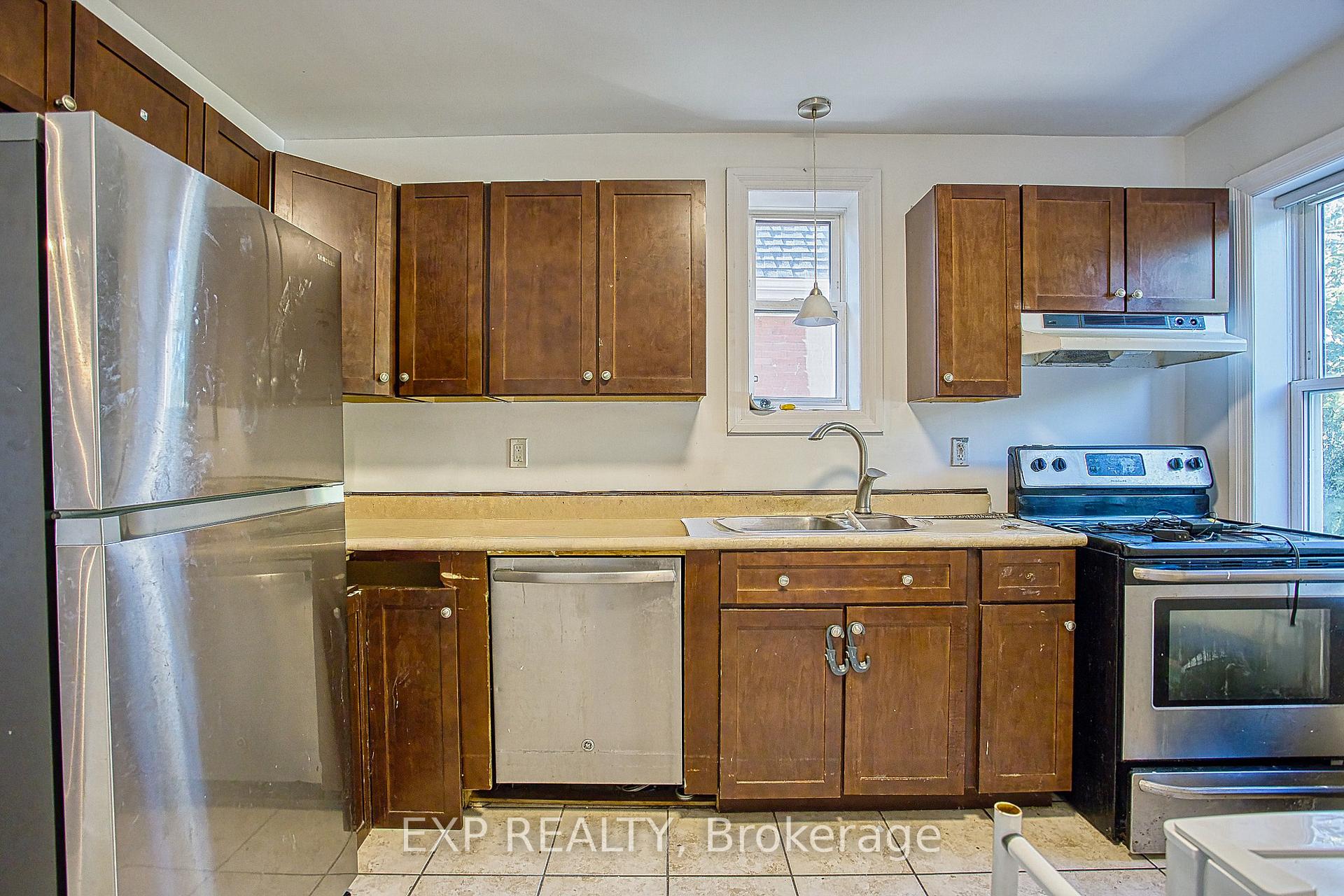 Photo 12 of 35 Cope Street, Hamilton, Homeside — HOMEH