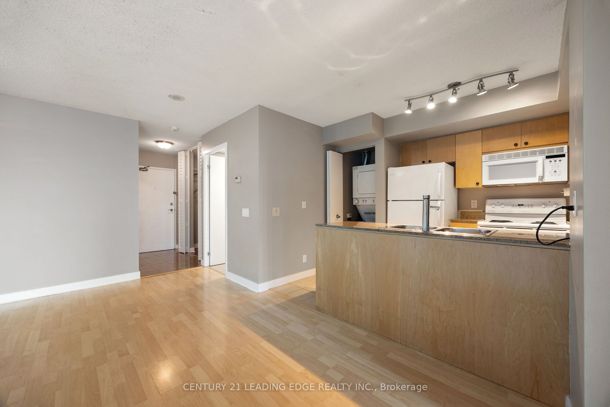 Photo 49 of Unit 2011, 373 Front Street, Toronto, Waterfront Communities — HOMEH
