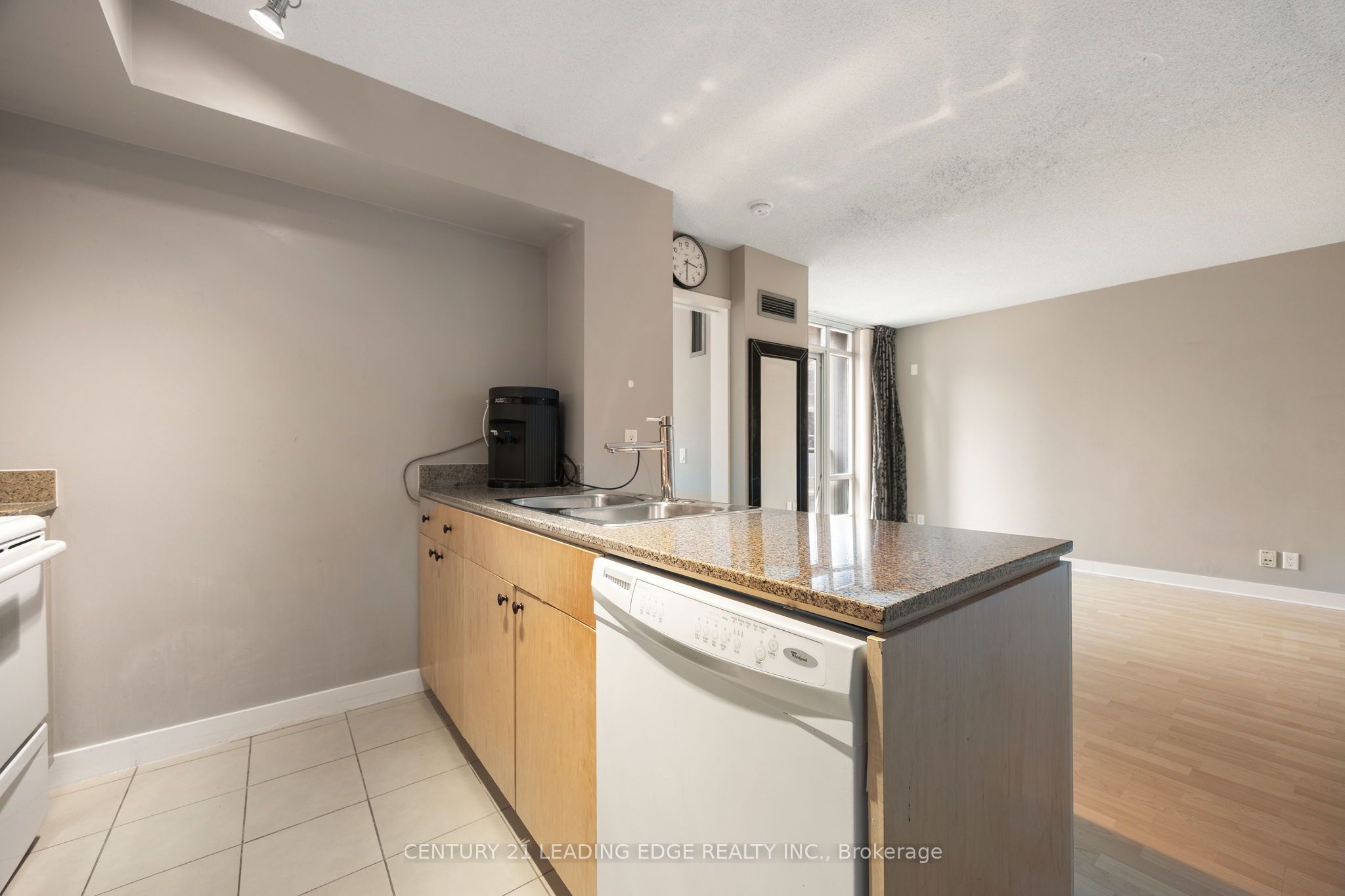 Photo 42 of Unit 2011, 373 Front Street, Toronto, Waterfront Communities — HOMEH
