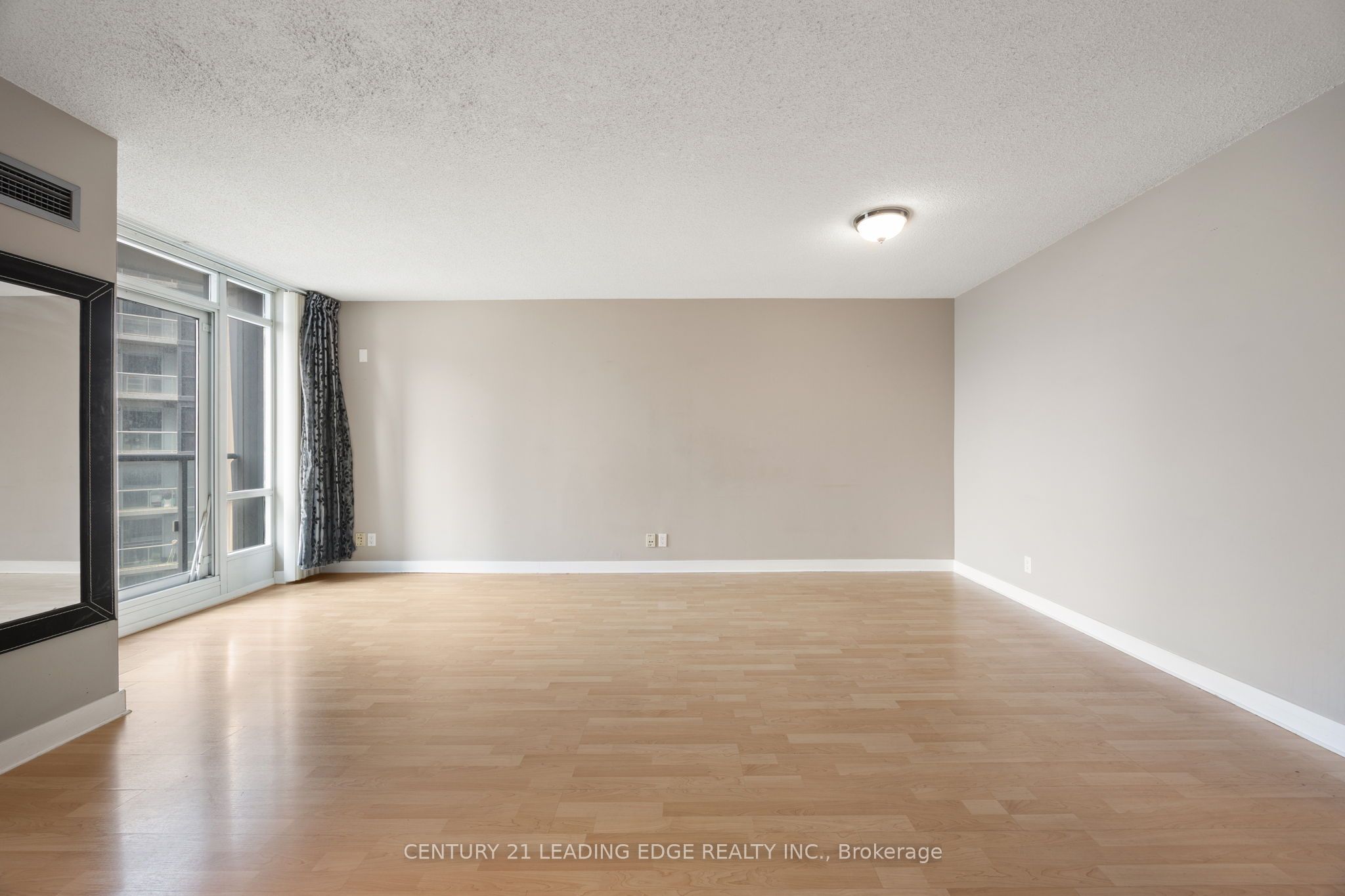 Photo 45 of Unit 2011, 373 Front Street, Toronto, Waterfront Communities — HOMEH