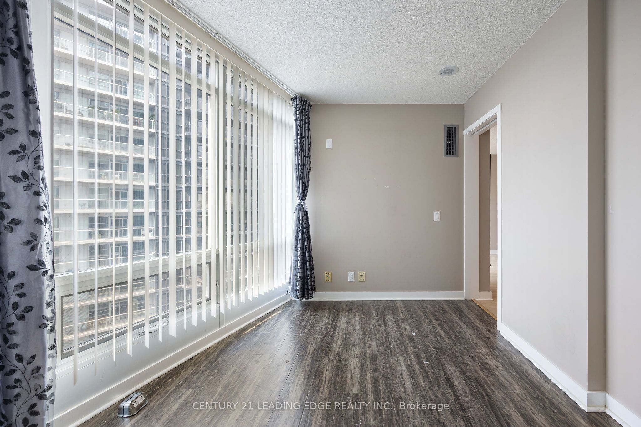 Photo 47 of Unit 2011, 373 Front Street, Toronto, Waterfront Communities — HOMEH