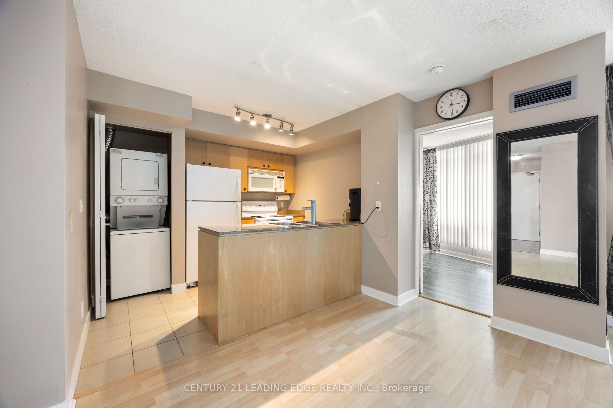 Photo 40 of Unit 2011, 373 Front Street, Toronto, Waterfront Communities — HOMEH