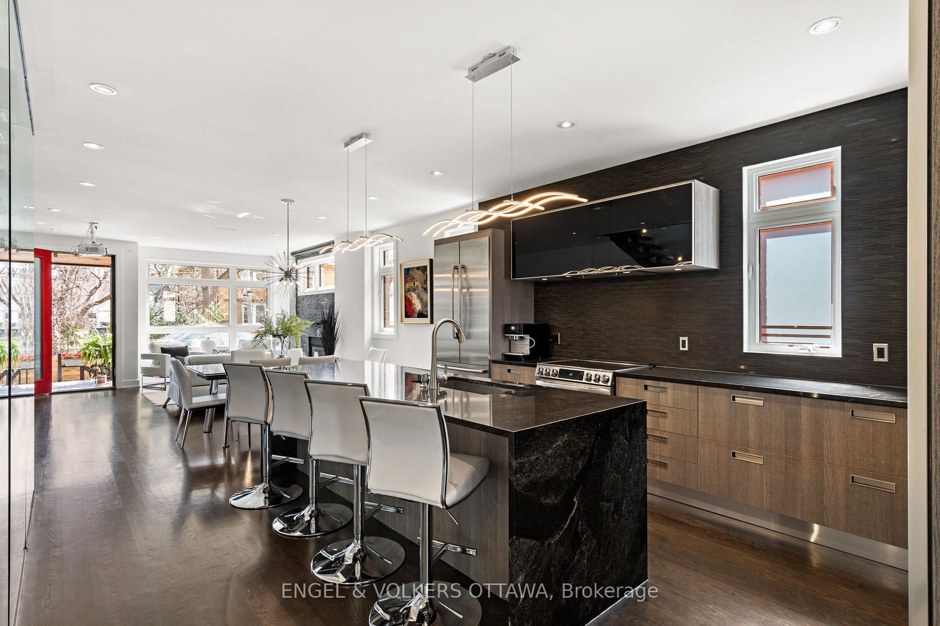 Photo 7 of 582 Byron Avenue, Ottawa, McKellar/Highland — HOMEH