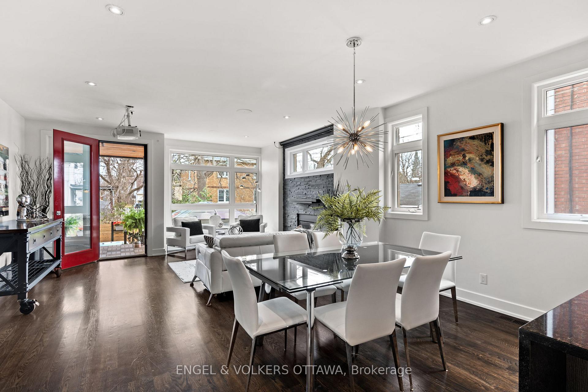 Photo 12 of 582 Byron Avenue, Ottawa, McKellar/Highland — HOMEH