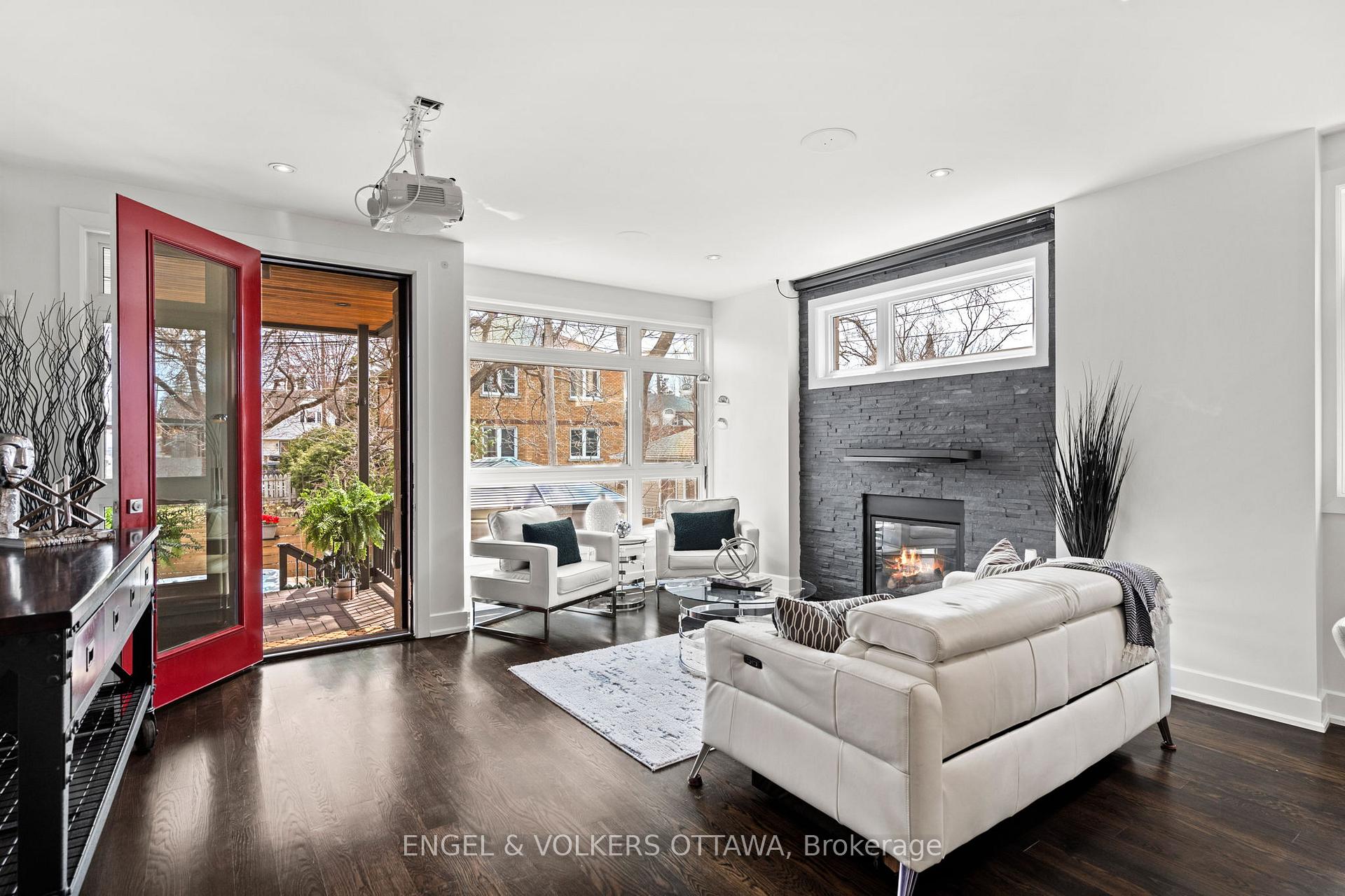 Photo 15 of 582 Byron Avenue, Ottawa, McKellar/Highland — HOMEH