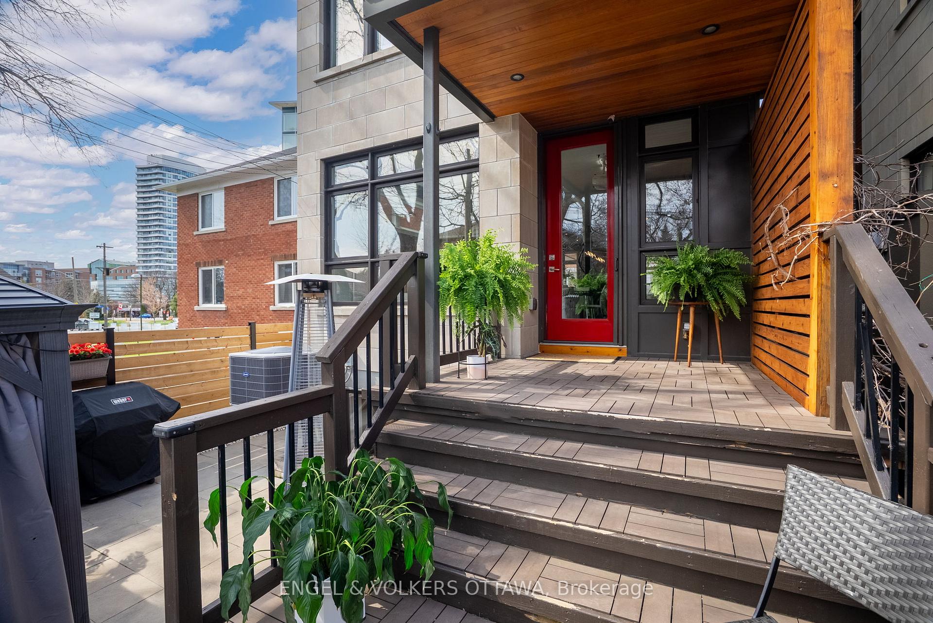 Photo 38 of 582 Byron Avenue, Ottawa, McKellar/Highland — HOMEH