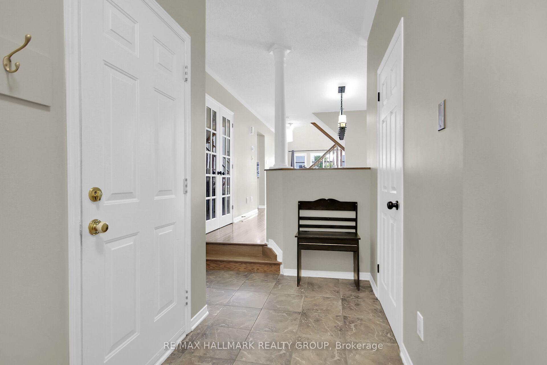 Photo 8 of 14 Plumas Gate, Ottawa, Barrhaven - Longfields — HOMEH