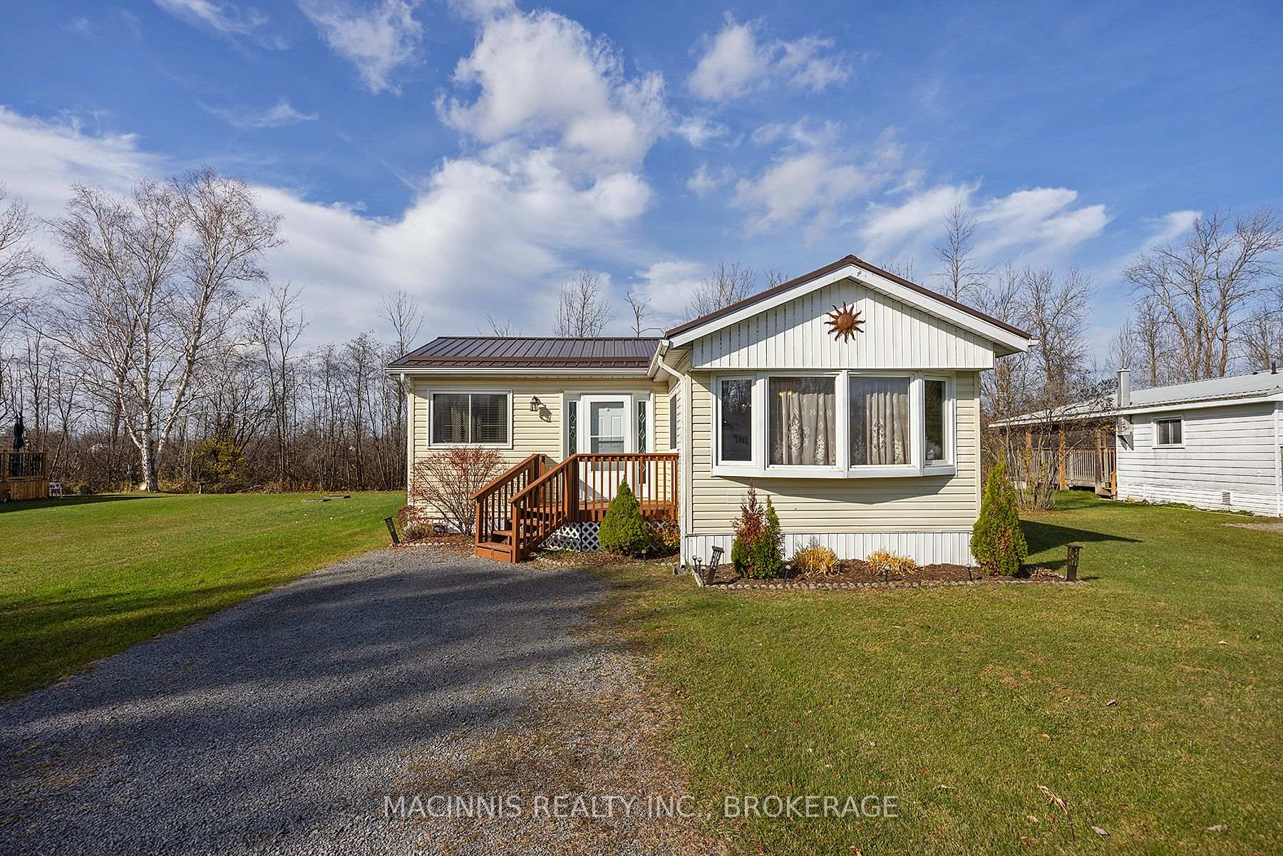 Photo 2 of 4323 E.R Orser Drive, Frontenac, Frontenac South — HOMEH