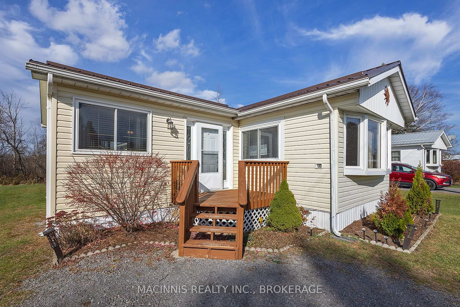 Photo 5 of 4323 E.R Orser Drive, Frontenac, Frontenac South — HOMEH