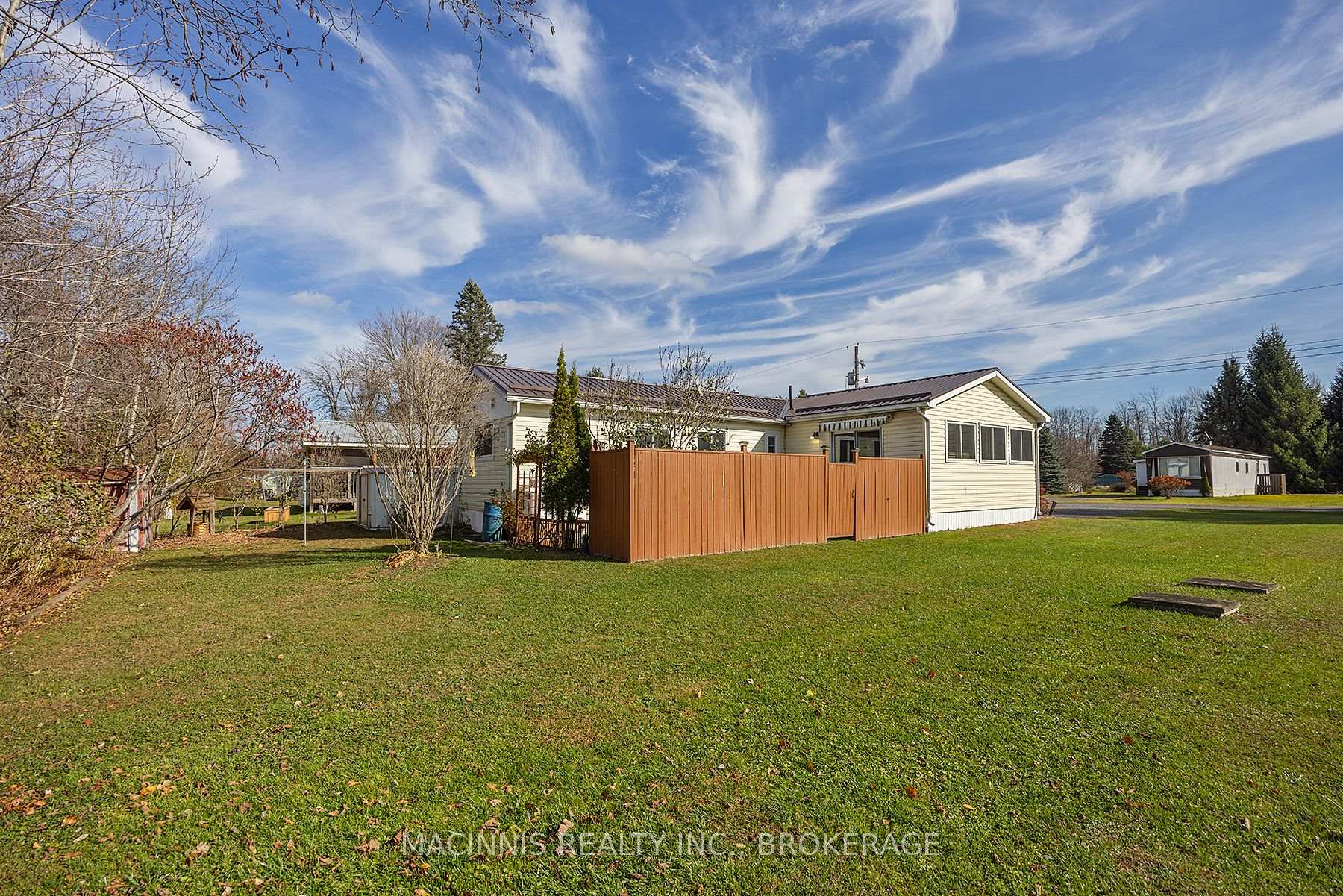 Photo 8 of 4323 E.R Orser Drive, Frontenac, Frontenac South — HOMEH