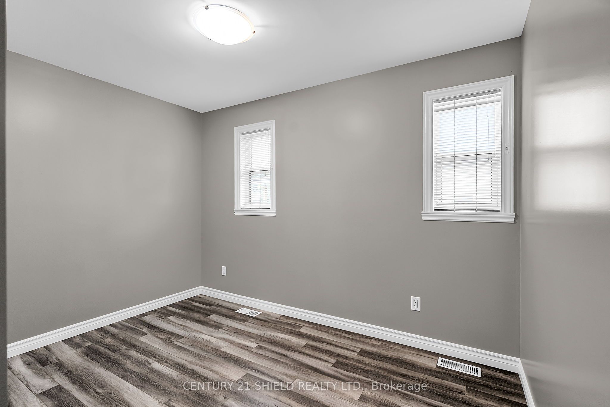 Photo 77 of 215 Third Street W, Cornwall — HOMEH