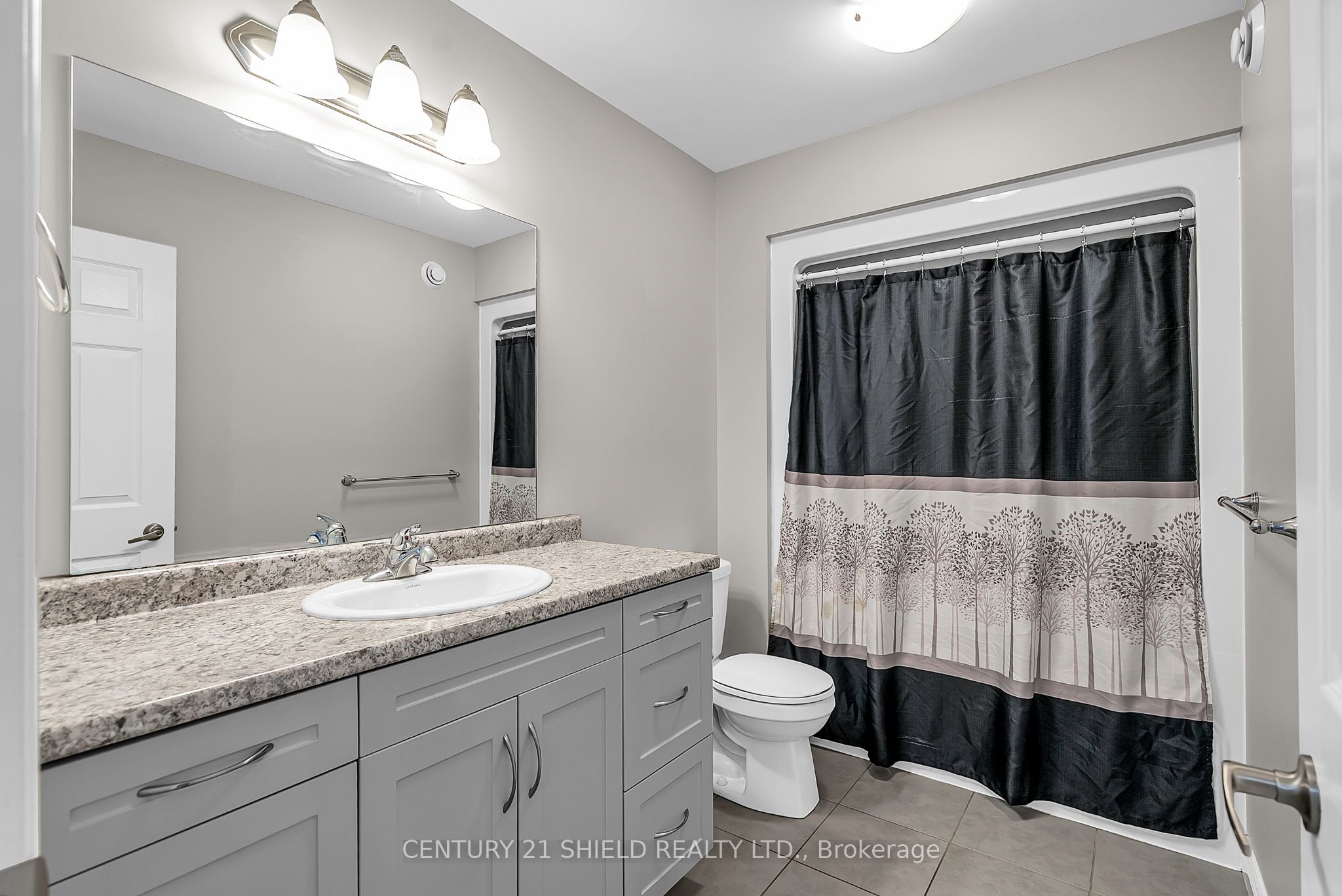 Photo 74 of 215 Third Street W, Cornwall — HOMEH