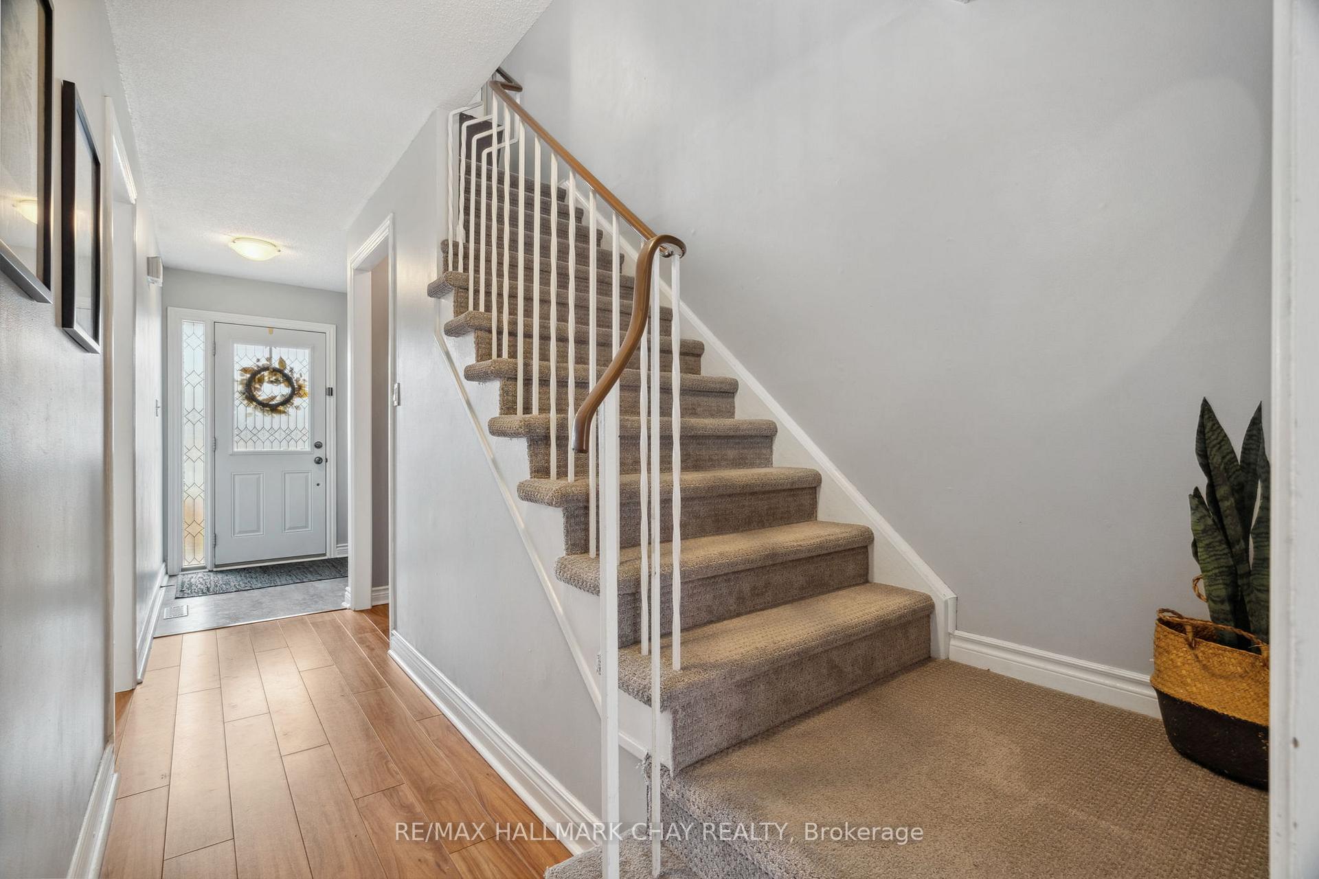 Photo 14 of 47 Janice Drive, Barrie, Sunnidale — HOMEH