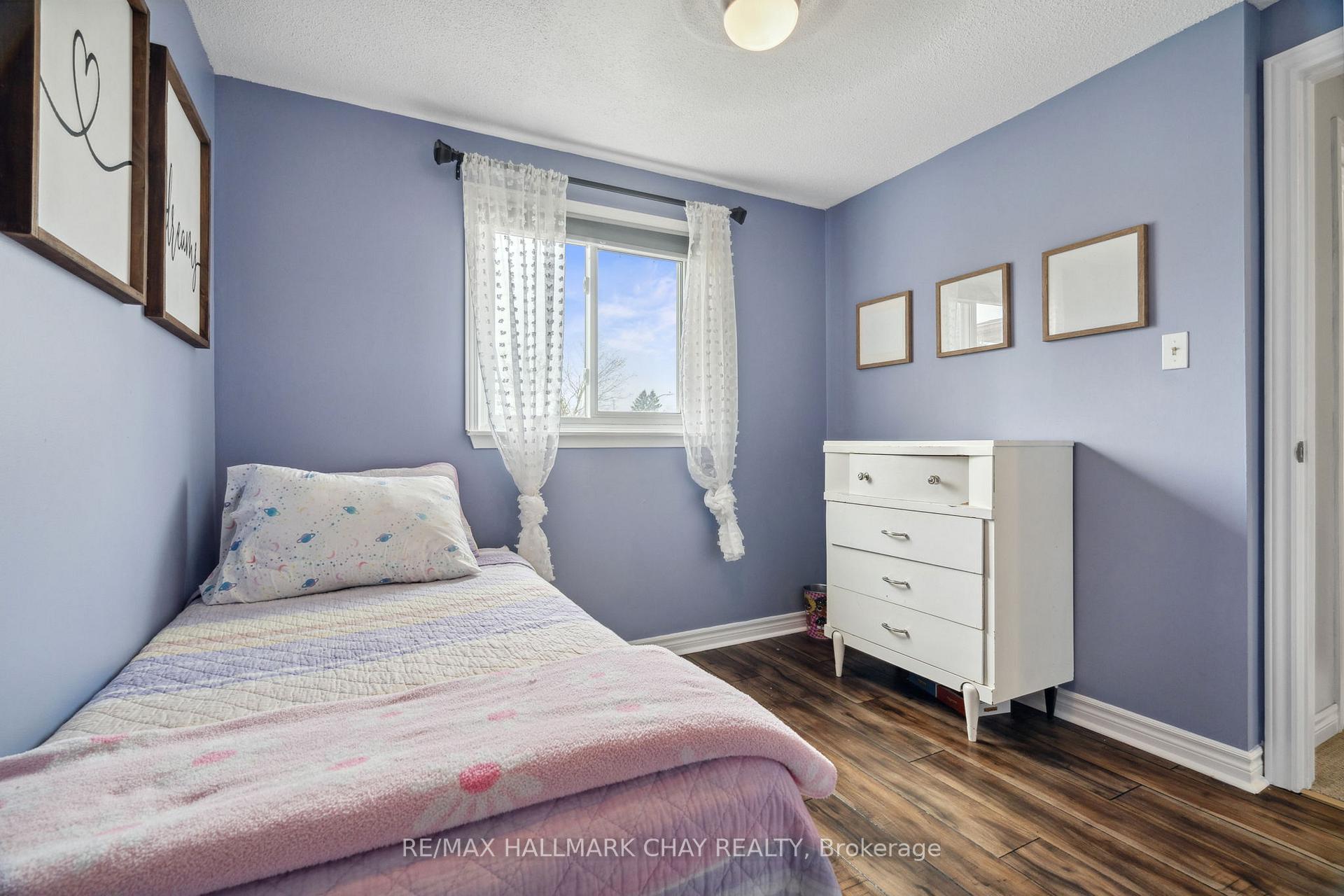 Photo 16 of 47 Janice Drive, Barrie, Sunnidale — HOMEH