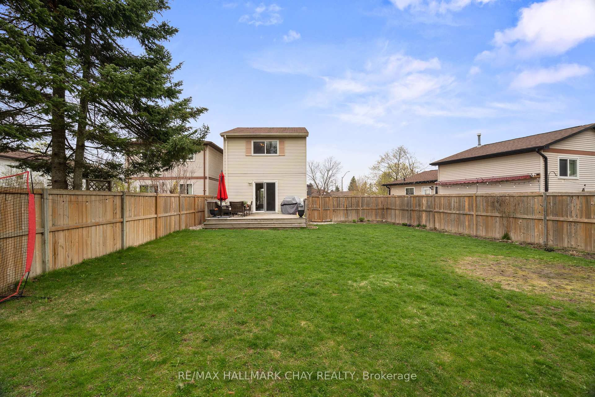 Photo 33 of 47 Janice Drive, Barrie, Sunnidale — HOMEH