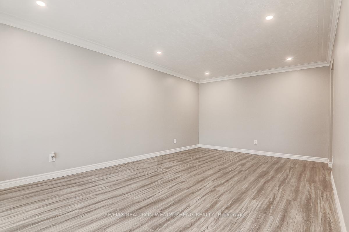 Photo 5 of 128 Letitia Street, Barrie, Letitia Heights — HOMEH