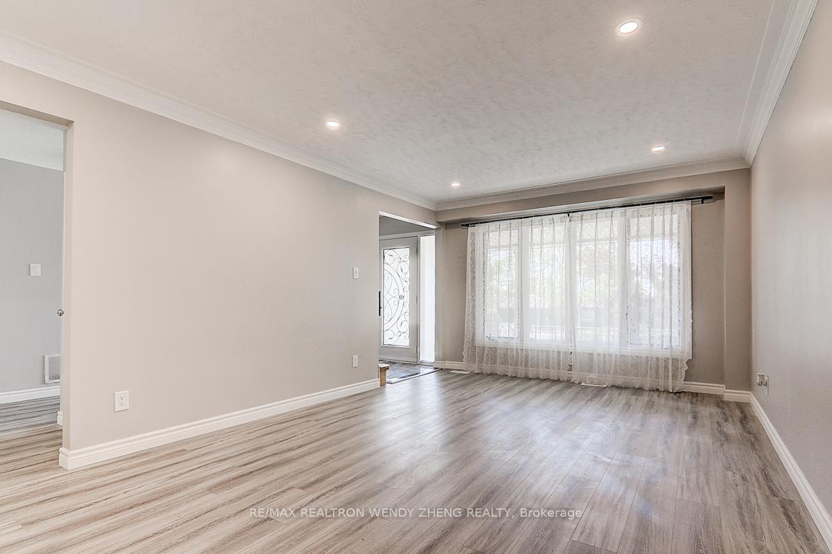 Photo 7 of 128 Letitia Street, Barrie, Letitia Heights — HOMEH