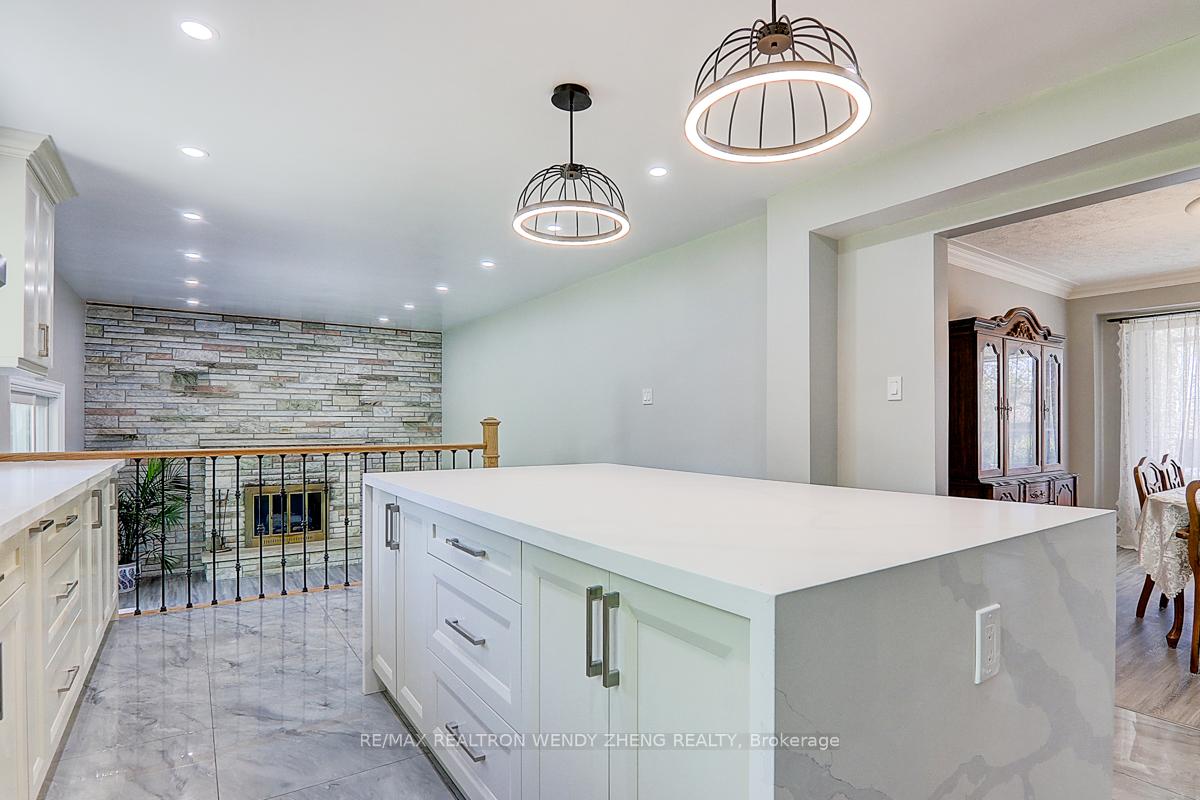 Photo 15 of 128 Letitia Street, Barrie, Letitia Heights — HOMEH