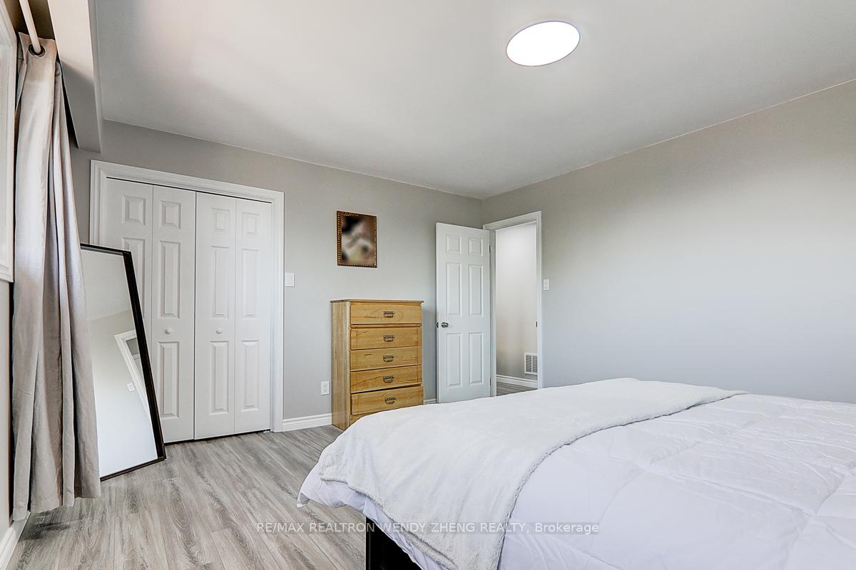 Photo 24 of 128 Letitia Street, Barrie, Letitia Heights — HOMEH