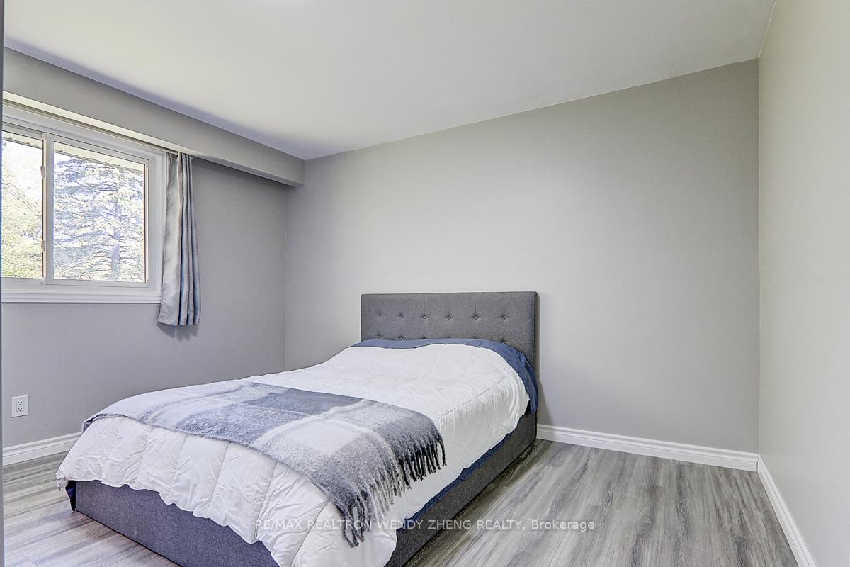 Photo 25 of 128 Letitia Street, Barrie, Letitia Heights — HOMEH