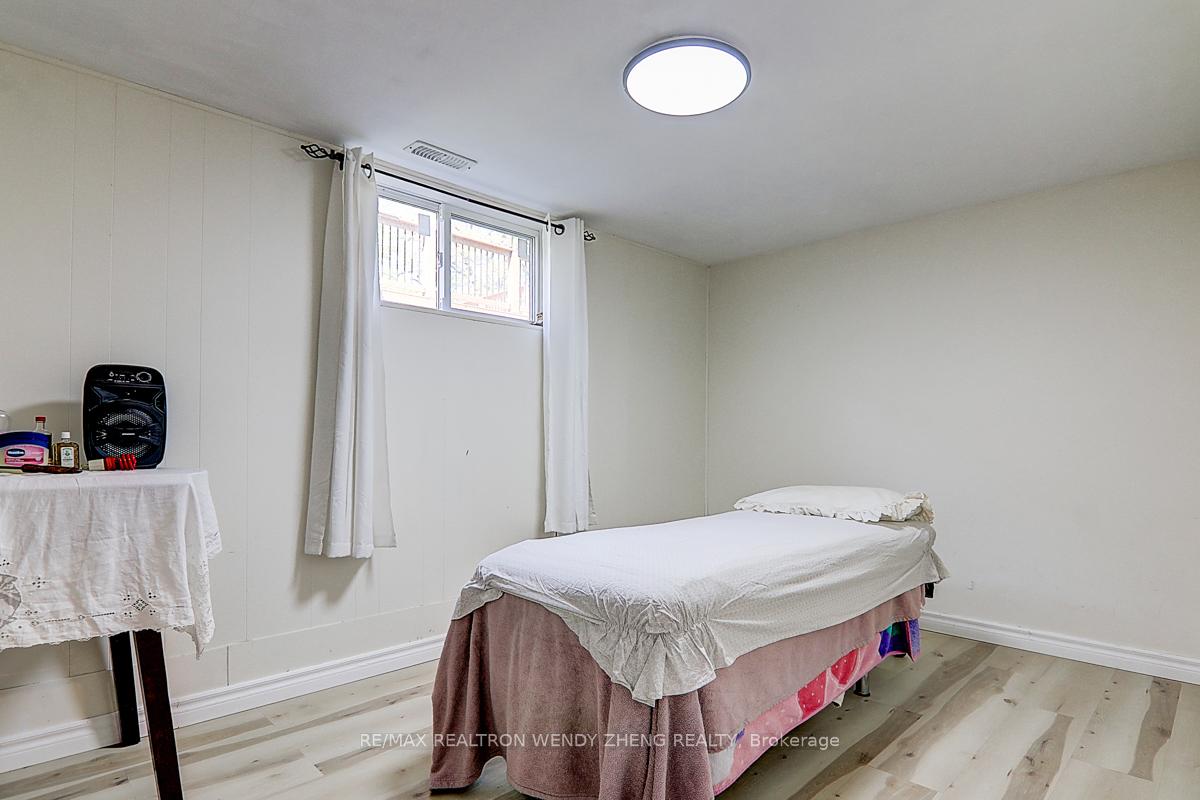 Photo 38 of 128 Letitia Street, Barrie, Letitia Heights — HOMEH