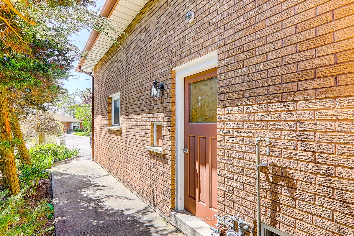 Photo 47 of 128 Letitia Street, Barrie, Letitia Heights — HOMEH