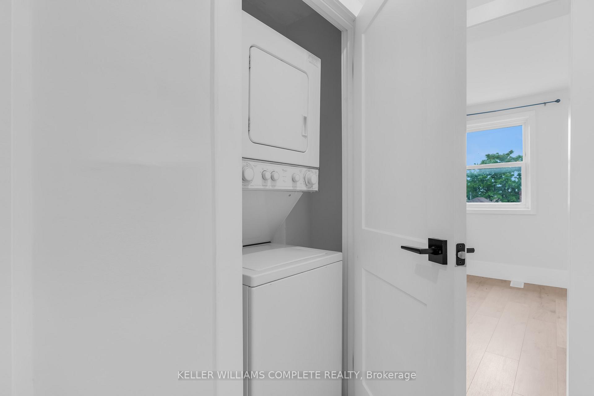 Photo 17 of 199 Balmoral Avenue N, Hamilton, Crown Point — HOMEH
