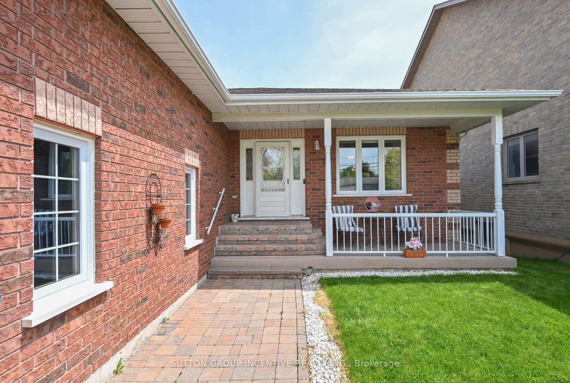 Photo 4 of 107 Huronia Road, Barrie, Painswick North — HOMEH