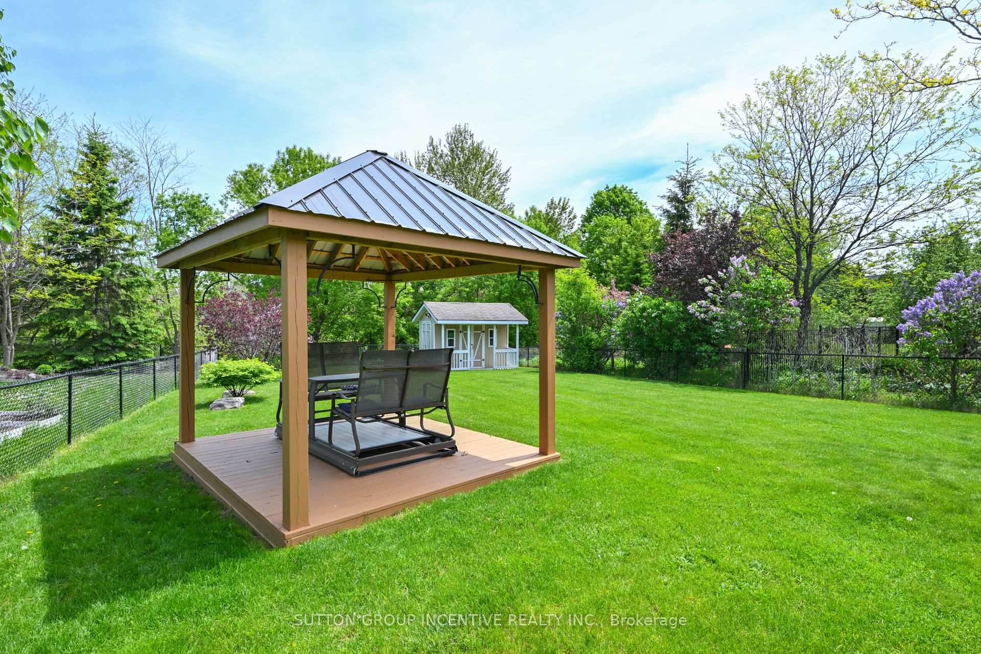 Photo 17 of 107 Huronia Road, Barrie, Painswick North — HOMEH