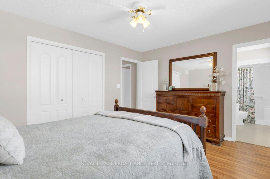 Photo 24 of 60 Hemlock Crescent, Belleville, Belleville Ward — HOMEH