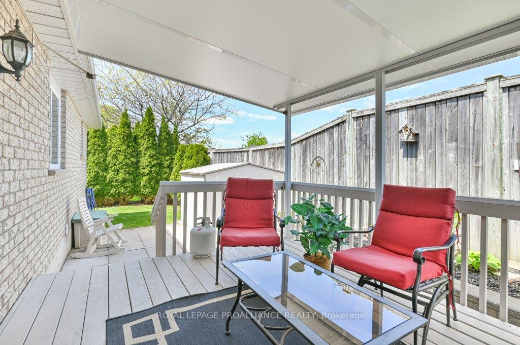 Photo 29 of 60 Hemlock Crescent, Belleville, Belleville Ward — HOMEH