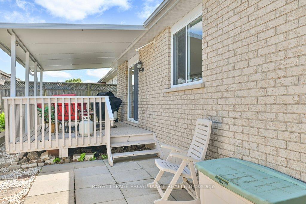 Photo 30 of 60 Hemlock Crescent, Belleville, Belleville Ward — HOMEH