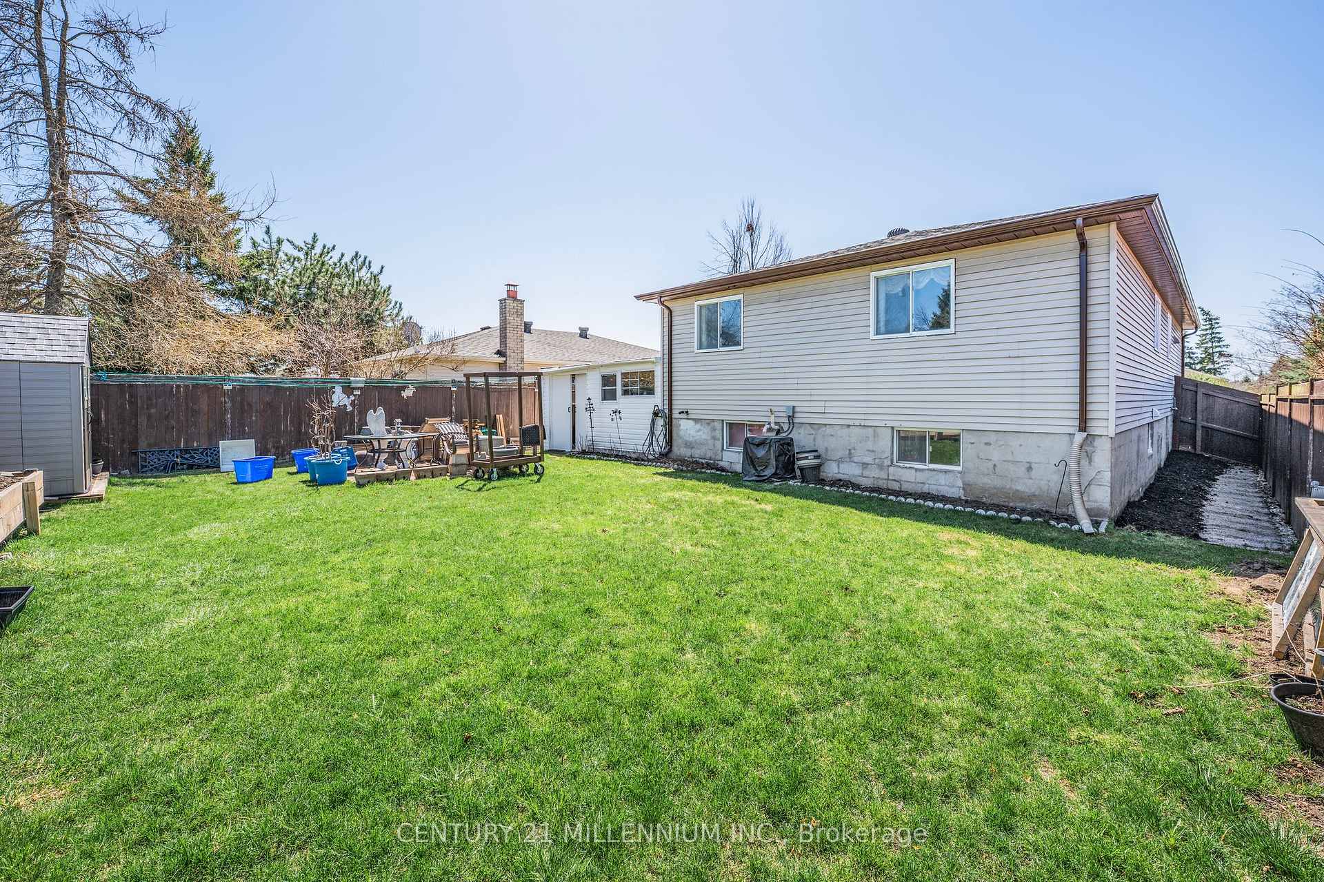 Photo 43 of 7 Coles Street, Barrie, Sunnidale — HOMEH