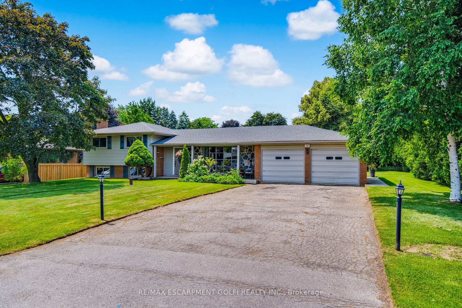 Photo 5 of 5 Westmoreland Road, Hamilton, Rural Flamborough — HOMEH