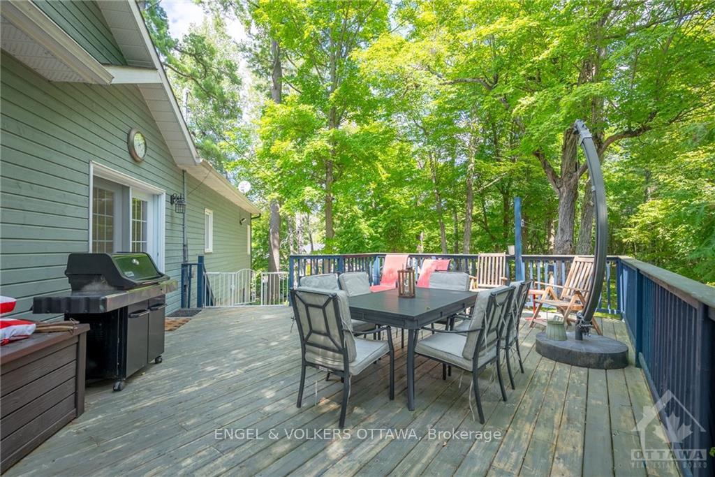 Photo 3 of 1020 Carson Trail, Frontenac, Frontenac North — HOMEH