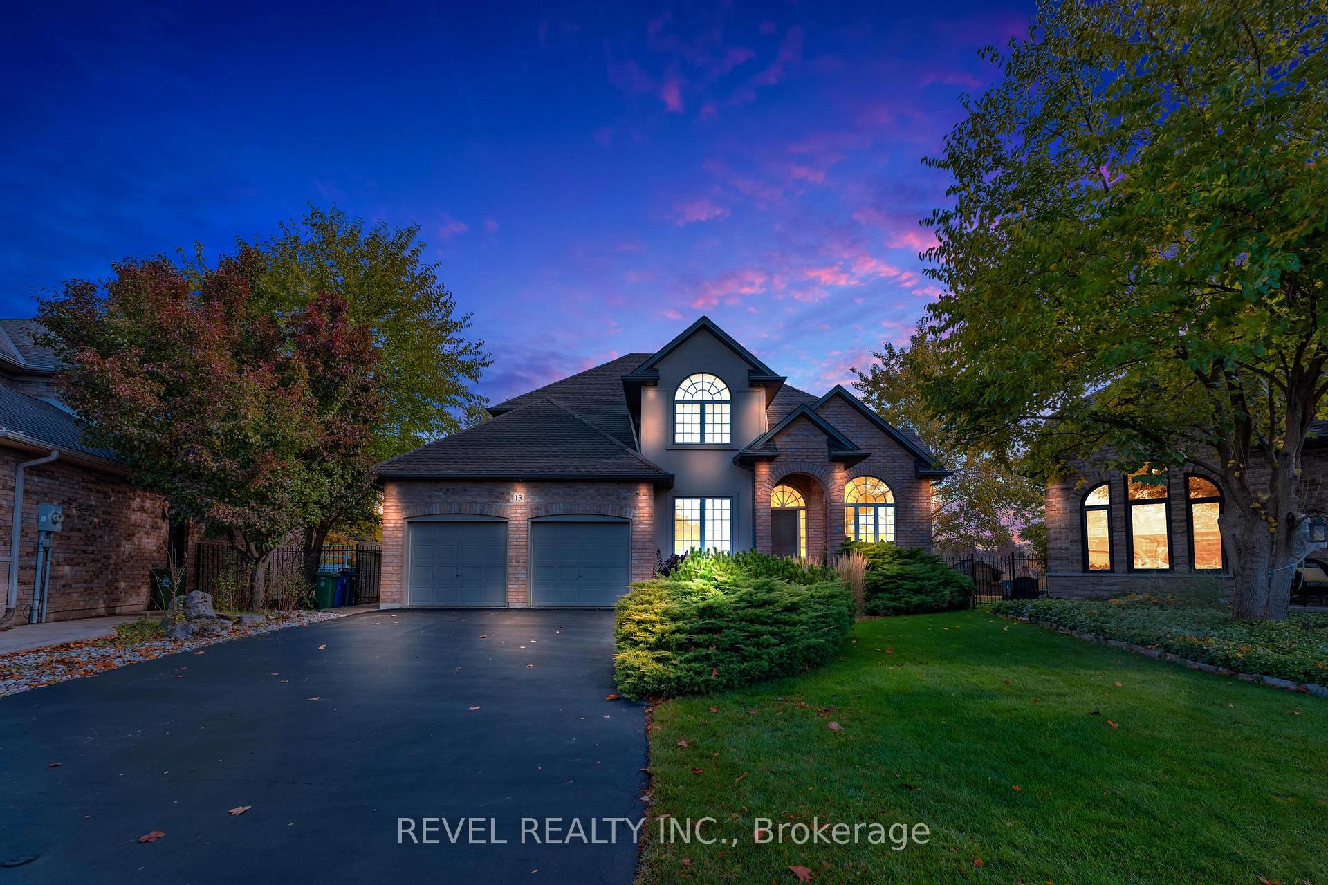 Photo 3 of 13 Switzer Crescent, Hamilton, Binbrook — HOMEH