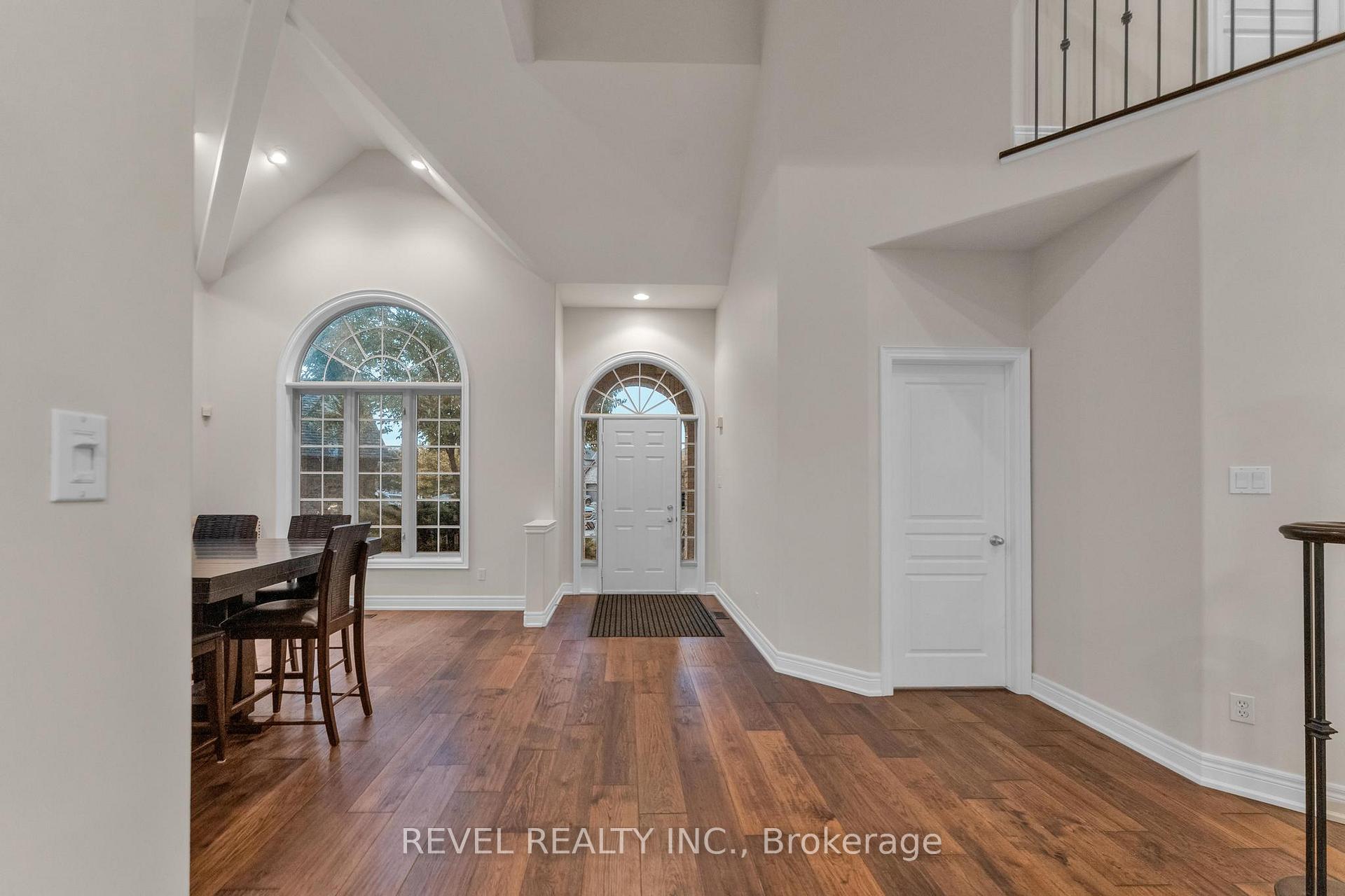 Photo 7 of 13 Switzer Crescent, Hamilton, Binbrook — HOMEH